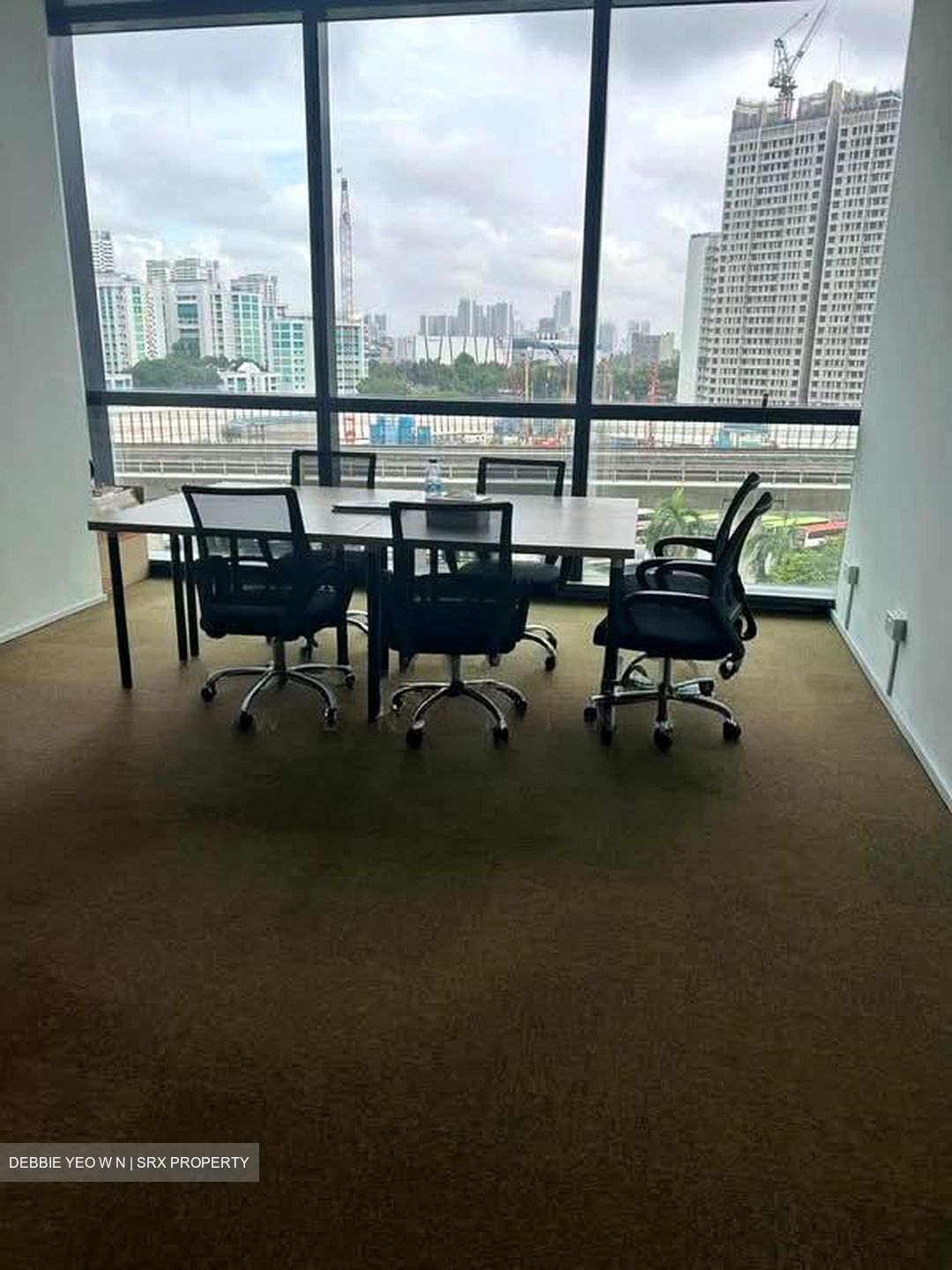 Woods Square (D25), Office #529999611